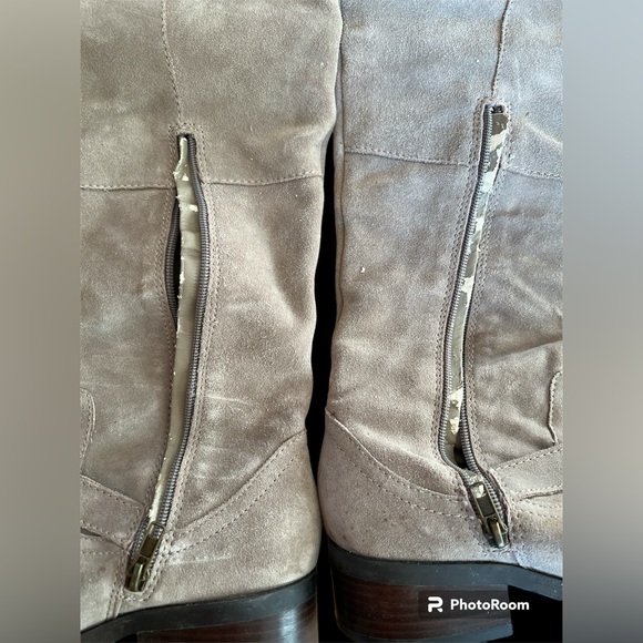 Marc Fisher tan knee tan boots size 7. 5 M - Picture 7 of 7